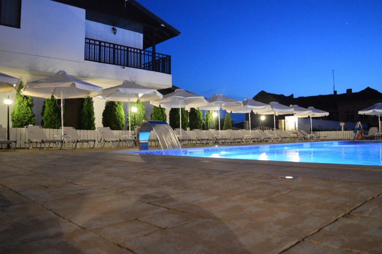 Guest House Bukor Shtepi Mandrica Extérieur photo