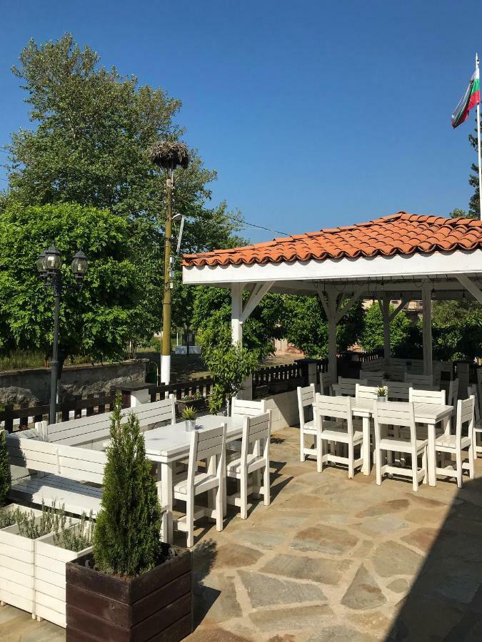 Guest House Bukor Shtepi Mandrica Extérieur photo