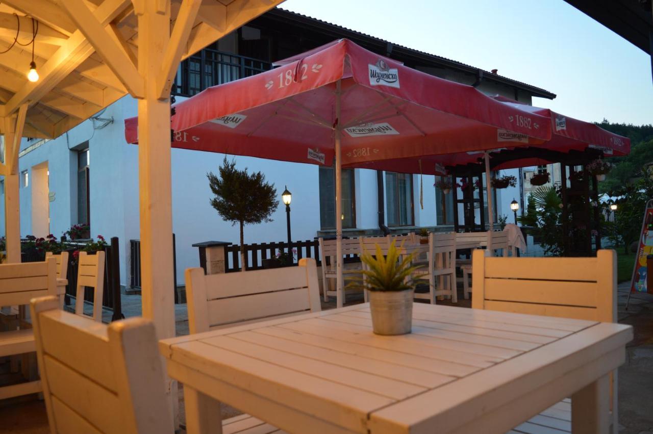 Guest House Bukor Shtepi Mandrica Extérieur photo